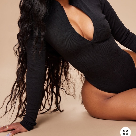 Black Long-Sleeve Zip Front Women’s bodysuit NEW - Picture 3 of 3